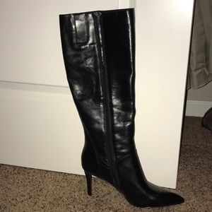 NEW!! NINE WEST Heeled Boots